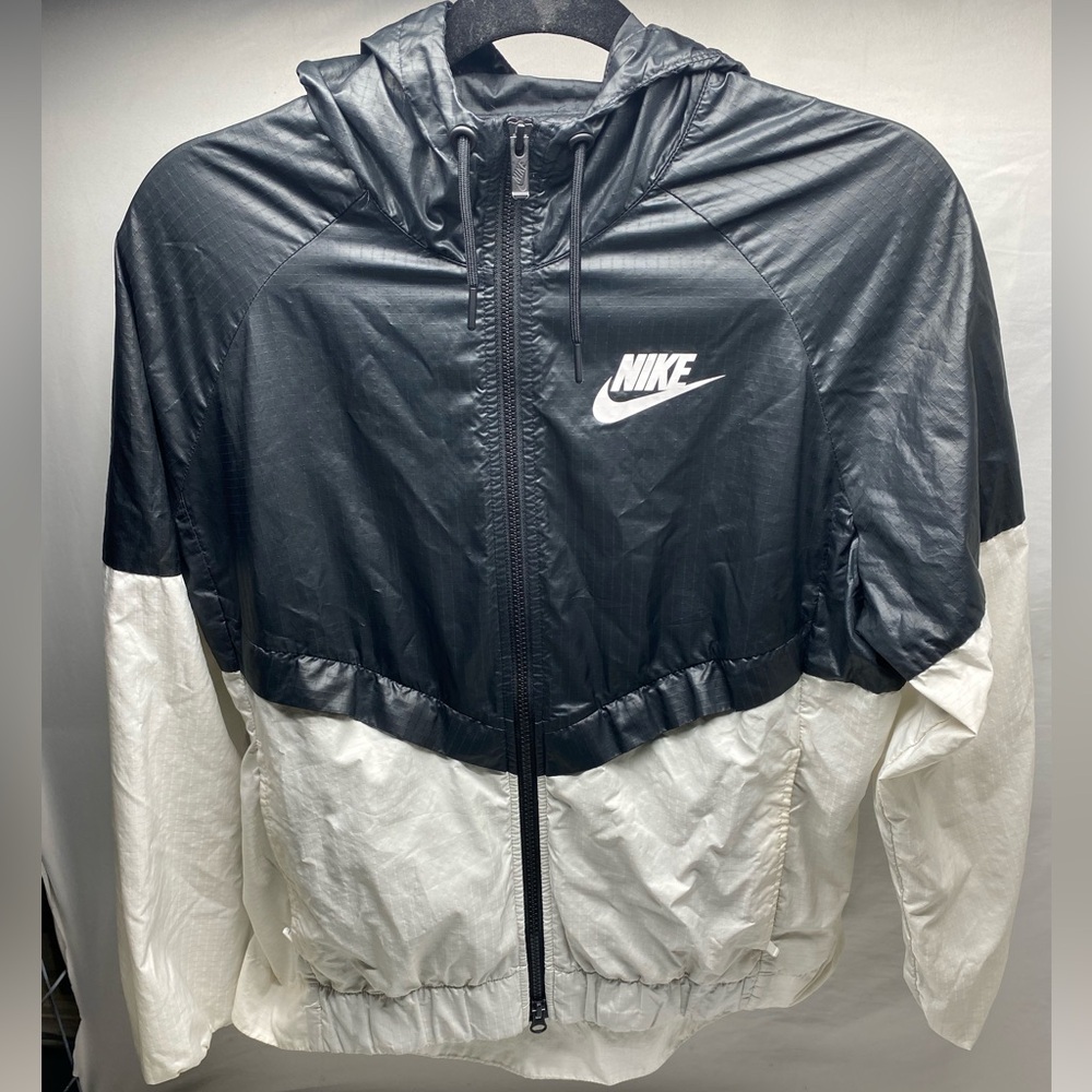 Nike Sportswear Windrunner Windbreaker Hooded Jacket Women's Size Medium